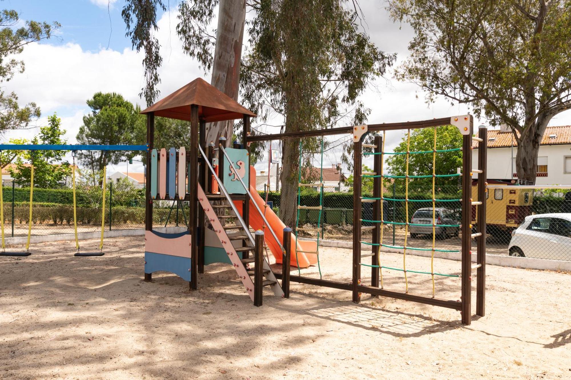 Parque De Campismo Orbitur Evora Hotel Exterior photo